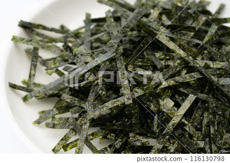 Close-up of shredded nori seaweed Close-up of shredded nori seaweed 116130798