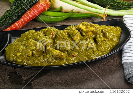 Indian cuisine - Chicken saagwala palak 116132002