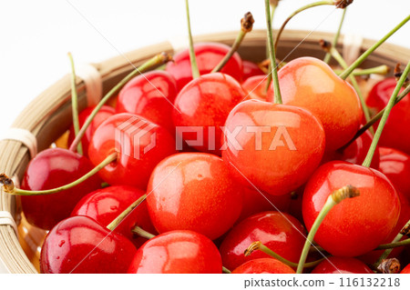 Close-up of shiny cherries Close-up of shiny cherries 116132218