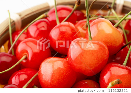 有光澤的櫻桃的特寫鏡頭 有光澤的櫻桃的特寫鏡頭 116132221