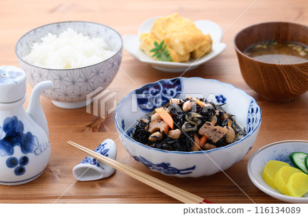 Simmered hijiki Japanese breakfast image 116134089