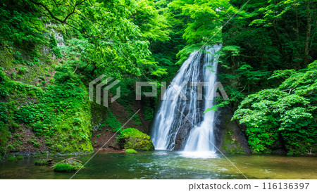 阿貢瀑布 (Agon Falls) 116136397