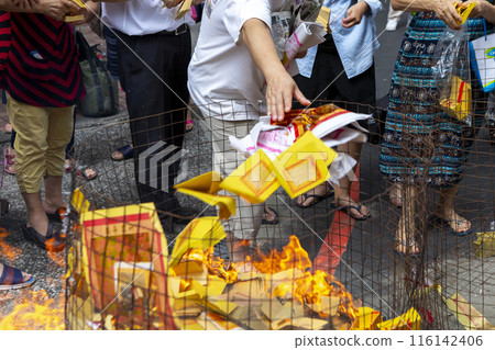 中國鬼節，中元普渡，焚燒紙錢，中元節，台灣，中国ゴーストフェスティバル、Zhongyuan Purd 116142406