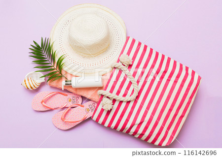 Composition with stylish beach accessories on colored background, top view. Beach fashion flat lay, summer concept. Trendy colors 116142696