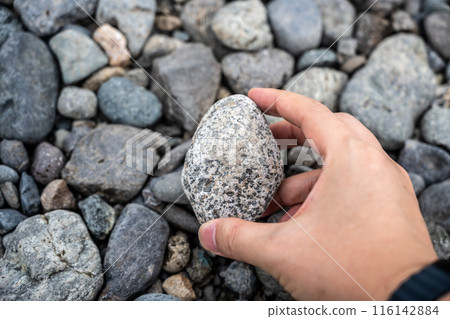 river stones 116142884