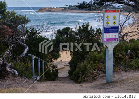 Steps to Front Beach - Torquay Steps to Front Beach - Torquay 116145818