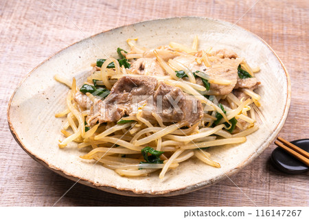 蠔油豆芽肉 116147267