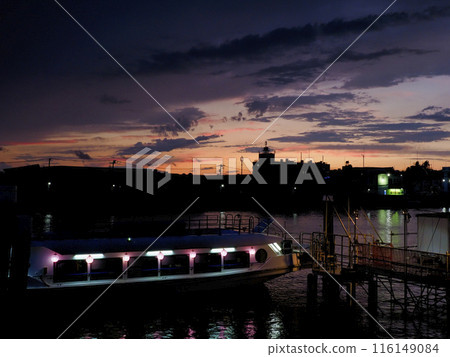 船屋的優雅和日落美景 116149084