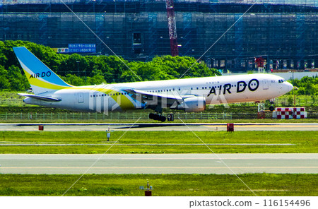 飛機即將降落 116154496