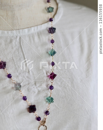 金平形螢石和紫水晶套索 116155938