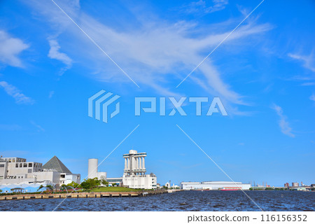 [愛知縣]名古屋市景 名古屋港藍天白雲 116156352