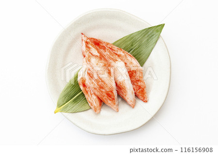 白色背景上的蟹棒 116156908