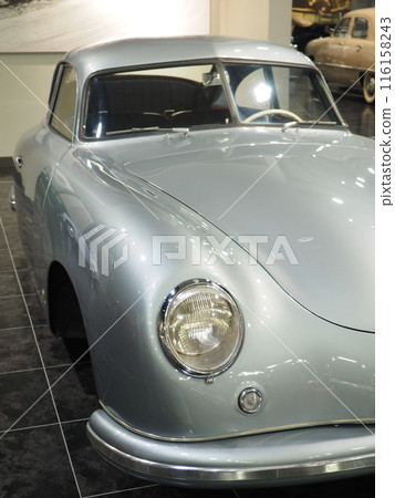 Classic cars, old cars 116158243