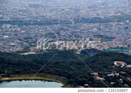 從行子山東側眺望神戶女學院、甲山、北山水庫 116158807