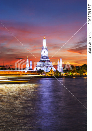 Wat Arun Ratchawararam Ratchawaramahawihan at sunset in bangkok Thailand. Landmark of Along the Chao Phraya River Thailand Wat Arun Ratchawararam Ratchawaramahawihan at sunset in bangkok Thailand. Landmark of Along the Chao Phraya River Thailand 116159587