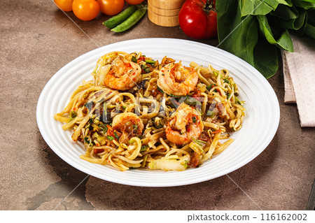 Pad Thai - noodles with prawn Pad Thai - noodles with prawn 116162002