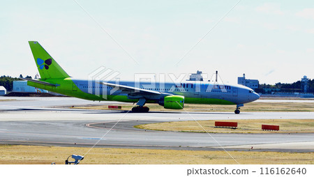 JIN AIR 772 taxiing at Narita Airport Juyosan JIN AIR 772 taxiing at Narita Airport Juyosan 116162640