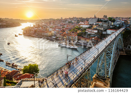 View of Porto city, Portugal, on sunset 116164429