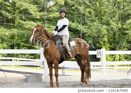享受騎馬的女人 116167000