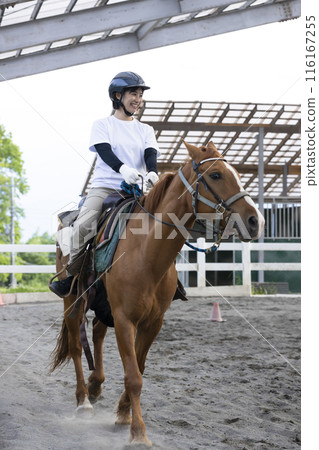 享受騎馬的女人 116167255
