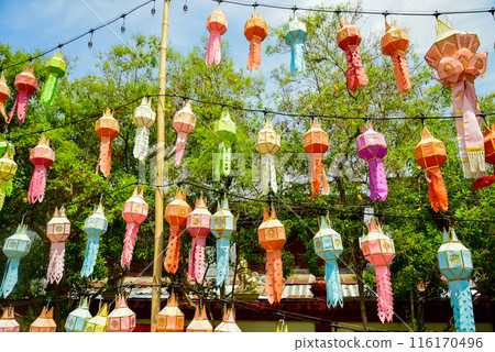 泰式清邁寺廟的美麗風景 泰式清邁寺廟的美麗風景 116170496