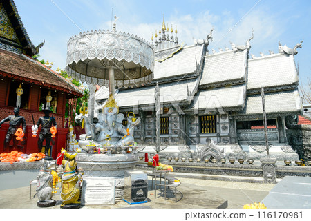Wat Si Suphan 的美麗風景,以泰國清邁的銀廟而聞名 Wat Si Suphan 的美麗風景,以泰國清邁的銀廟而聞名 116170981