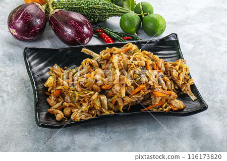 Pad thai - noodle with egg and prawn Pad thai - noodle with egg and prawn 116173820