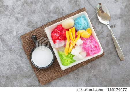 Salim (sweet noodle in coconut milk) Thai dessert Salim (sweet noodle in coconut milk) Thai dessert 116174677