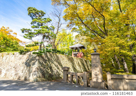 上田城跡公園、二之丸橋、二之丸東虎口、二之丸遺址、櫸木林蔭大道、上田丸子電鐵真田灣線、公園前站 上田城跡公園、二之丸橋、二之丸東虎口、二之丸遺址、櫸木林蔭大道、上田丸子電鐵真田灣線、公園前站 116181463