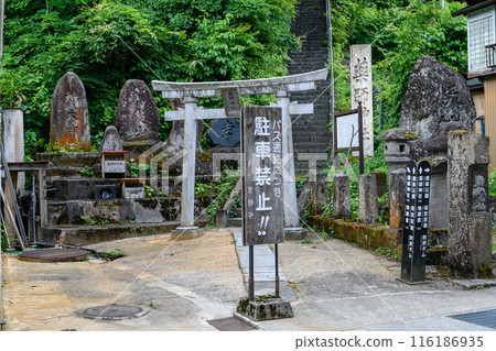 Shrine of the hot spring resort, Hijiori Onsen, Yamagata Prefecture Shrine of the hot spring resort, Hijiori Onsen, Yamagata Prefecture 116186935