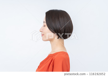 Middle-aged women's beauty Middle-aged women's beauty 116192852