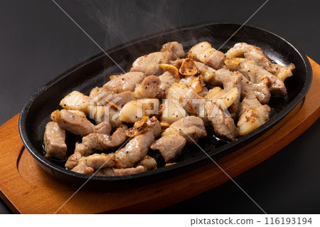豬肩腰肉（蒜椒牛排） 116193194