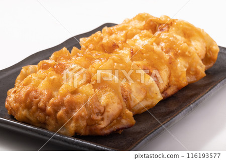 Spicy fried dumplings 116193577
