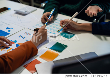Business people meeting design ideas concept business planning at office. 116193754