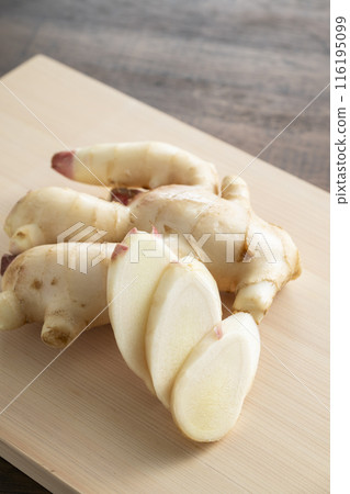 New ginger 116195099