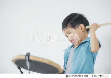 孩子敲鼓練習墊 116195322