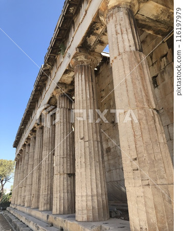 ancient temple 116197979