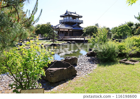 Scenery of Ikeda Castle Park in Ikeda City, Osaka Prefecture Scenery of Ikeda Castle Park in Ikeda City, Osaka Prefecture 116198600