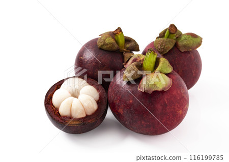 白色背景上的山竹果 白色背景上的山竹果 116199785