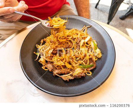 Udon Street Food, Chinese Fried Noodles, Beef Spaghetti with Vegetables, Asian Pasta, Korean Udon 116200376