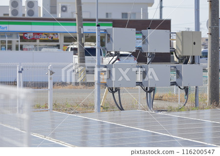 利用大自然的恩惠太陽能電池板 利用大自然的恩惠太陽能電池板 116200547