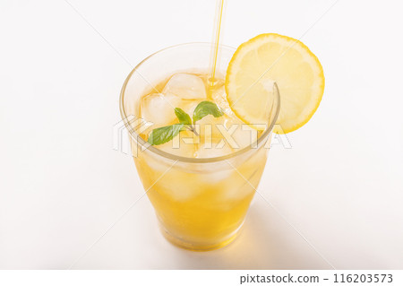 Iced Lemon Tea 116203573