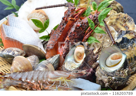 A luxurious assortment filled with the bounty of the sea and the scent of the seashore. 116203789