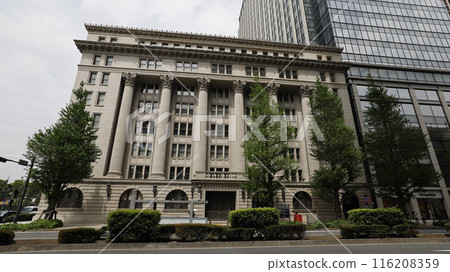 內有國家重要文化財產明治晴明博物館大樓和靜嘉堂文庫美術館的展示室。 內有國家重要文化財產明治晴明博物館大樓和靜嘉堂文庫美術館的展示室。 116208359