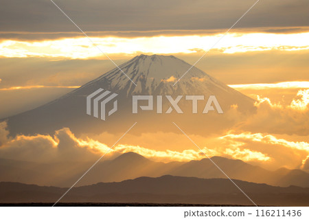 富士山的日落 116211436