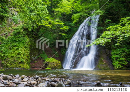 阿貢瀑布 (Agon Falls) 116213158