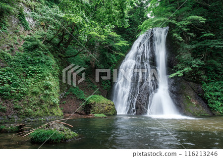 阿貢瀑布 (Agon Falls) 116213246