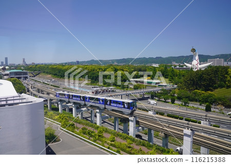 Osaka Suita: Monorail and Chugoku Expressway seen from the Ferris wheel, west of Expo Park (westward, early summer) Osaka Suita: Monorail and Chugoku Expressway seen from the Ferris wheel, west of Expo Park (westward, early summer) 116215388