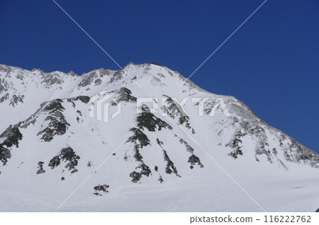 5月初的立山黑部阿爾卑斯山脈路線,從立山室堂平到立山本峰的景色 5月初的立山黑部阿爾卑斯山脈路線,從立山室堂平到立山本峰的景色 116222762
