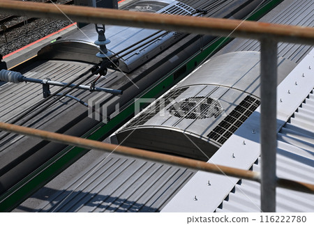View of the train roof from the bridge 116222780